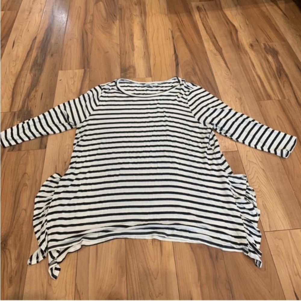 Green Envelope Quarter Sleeve